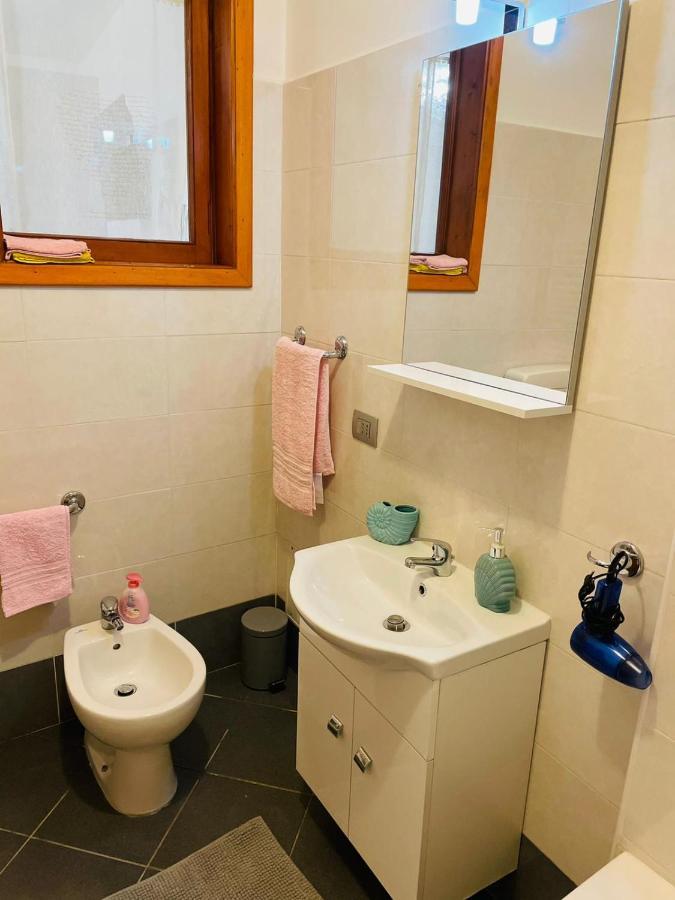 Casa Dei Fiori 3 Daire Somma Lombardo Dış mekan fotoğraf